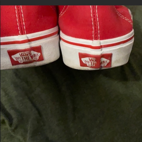 Authentic red vans - Picture 2 of 4